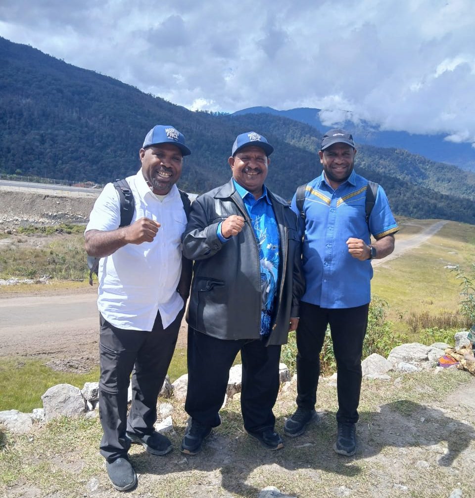 Maximus Tipagau dan Wakil Gubernur Papua Pegunungan Kunjungi Kampung Sobaham, Dorong Pemuda Asli Papua Ikuti Pelatihan di STC