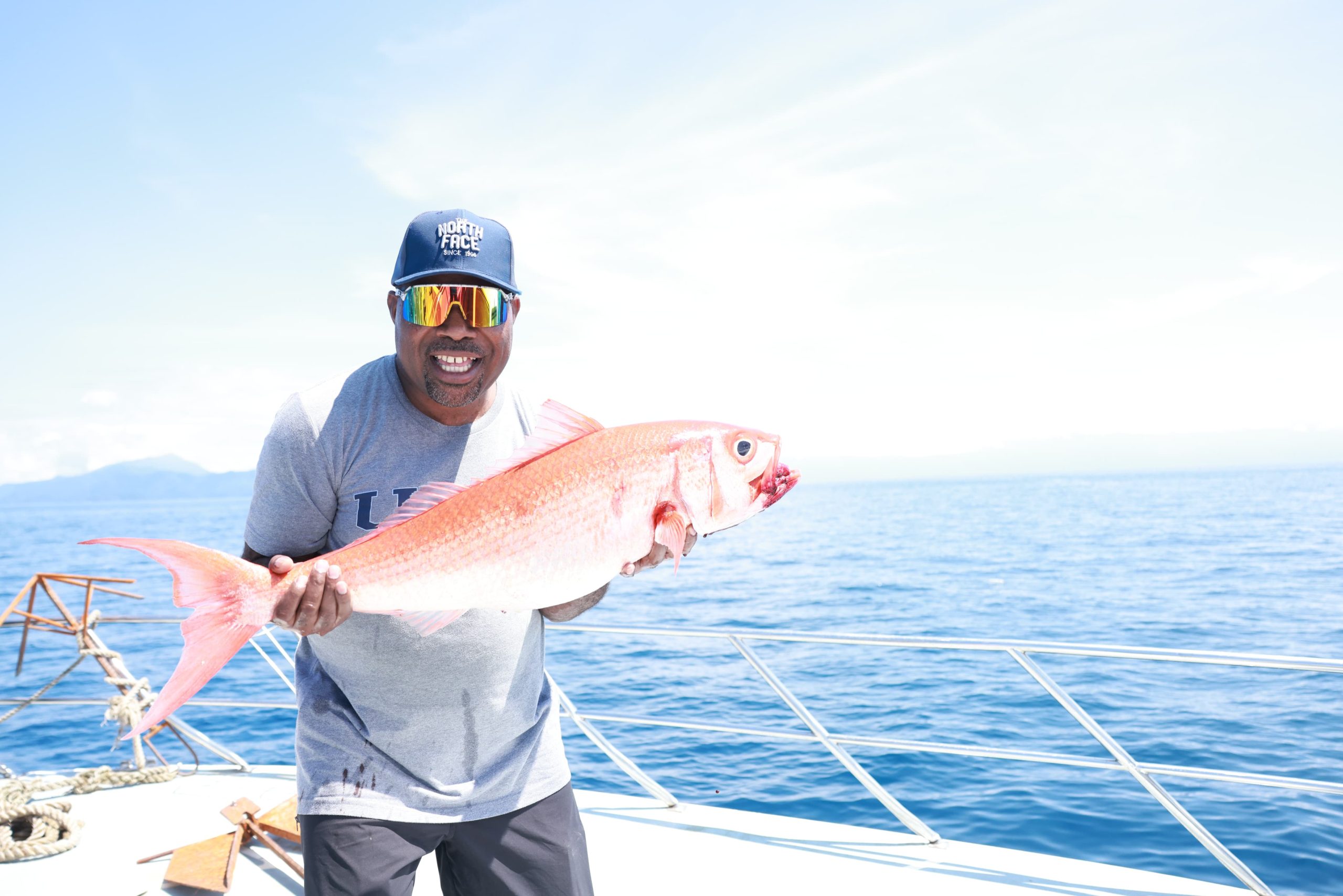 Maximus Tipagau & Gubernur Nawipa: Dari Perahu Kecil, Menggaungkan Besarnya Papua!